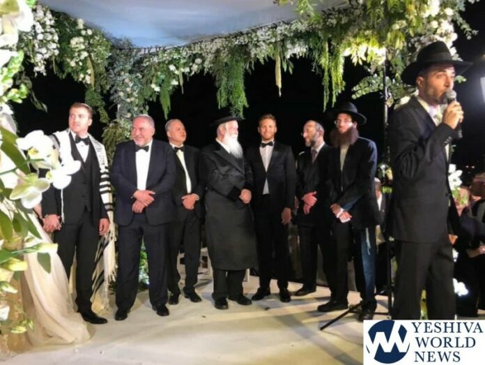 Harav Yitzchak Dovid Grossman Is Mesader Kiddushin At Wedding Of Son Of Avigdor Lieberman The Yeshiva World